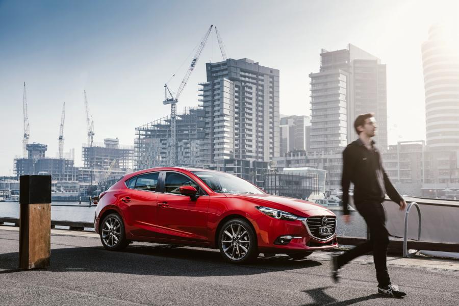  Mazda3 SP25 Astina Hatchback 2016 года  (AU) (фото 10 из 22)